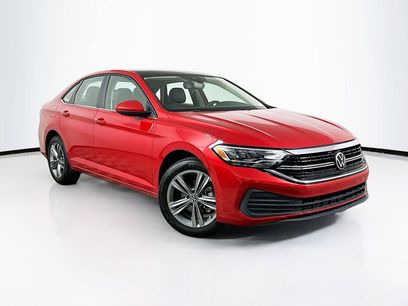 Used 2024 Volkswagen Jetta SE w/ Panoramic Sunroof Package