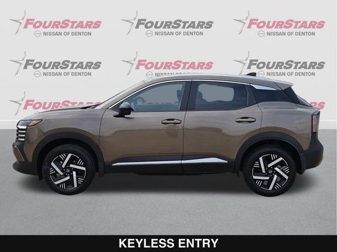 New 2026 Nissan Kicks SV image 8