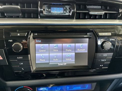 Used 2016 Toyota Corolla S FWD image 17