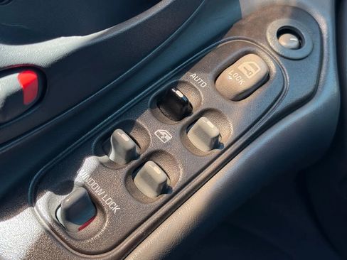 Used 2001 Pontiac Grand Am GT FWD image 24