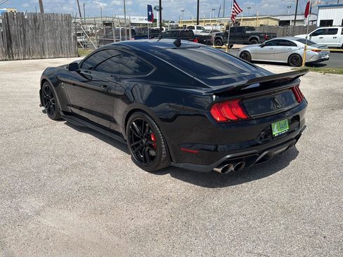 Used 2022 Ford Mustang Shelby GT500 w/ Technology Package image 5