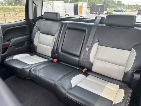 Used 2018 GMC Sierra 1500 SLE w/ SLE Value Package AWD/4WD image 30