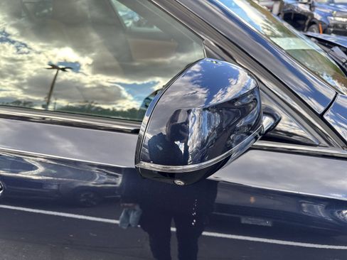 Used 2022 BMW X6 xDrive40i w/ M Sport Package image 36