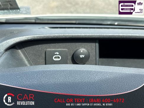 Used 2023 Ford Transit 250 Medium Roof AWD image 14