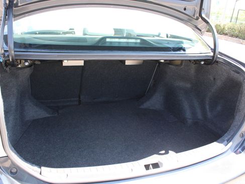 Used 2013 Toyota Corolla LE image 14