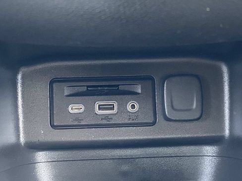 Used 2020 Chevrolet Equinox LT AWD/4WD image 28