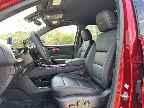 New 2026 Chevrolet Traverse Z71 AWD/4WD image 2