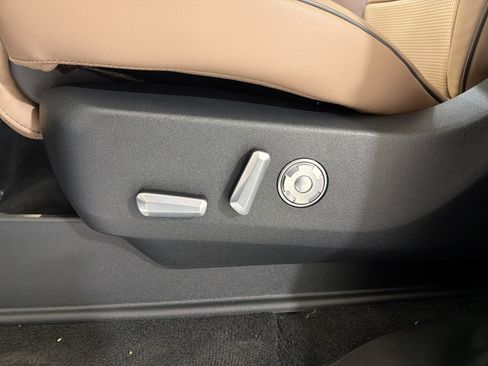 New 2026 Lincoln Navigator Black Label image 11