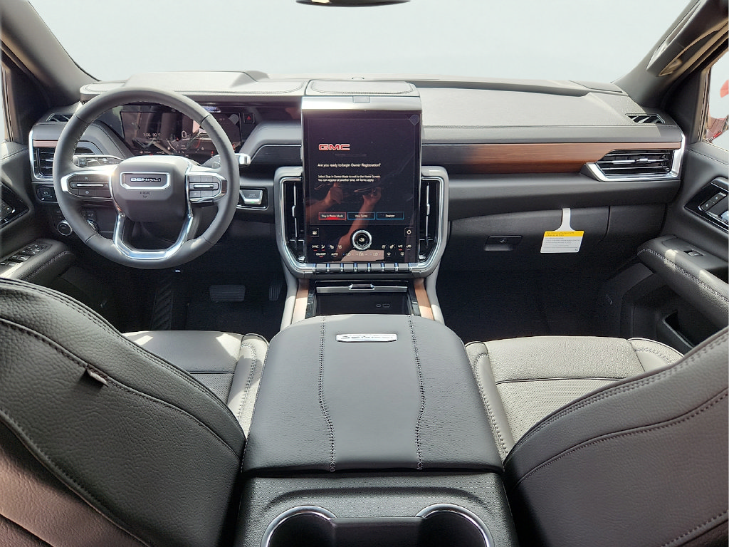 New 2026 GMC Yukon Denali AWD/4WD image 13