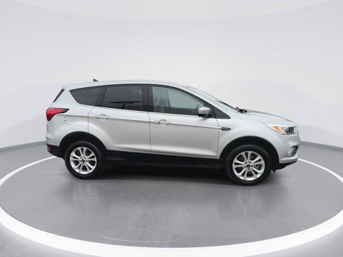 Used 2019 Ford Escape SE AWD/4WD image 9