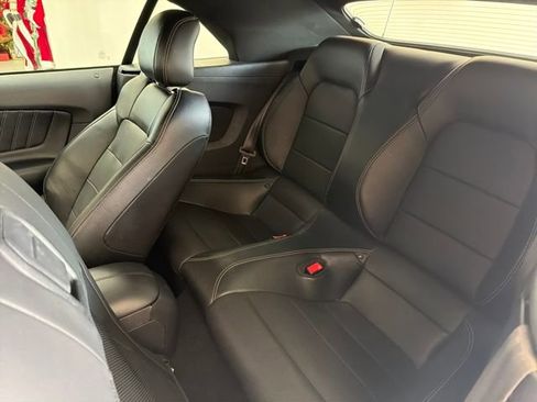 Used 2020 Ford Mustang Premium image 25