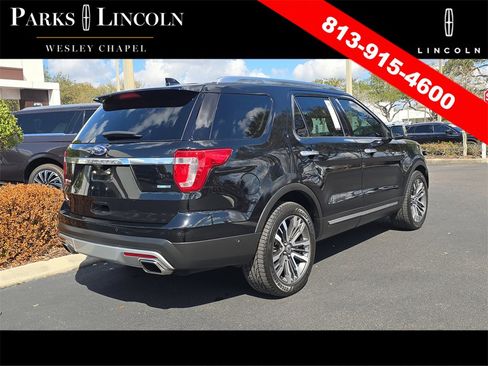Used 2017 Ford Explorer Platinum image 4