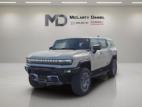 New 2026 GMC Hummer EV SUV image 2