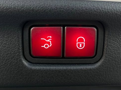 Used 2023 Mercedes-Benz C 43 AMG 4MATIC Sedan image 56