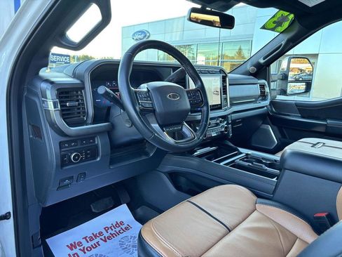 Used 2023 Ford F350 Platinum w/ FX4 Off-Road Package image 23
