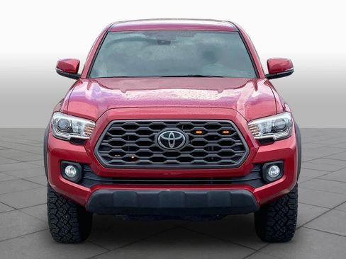 Used 2022 Toyota Tacoma TRD Off-Road w/ Technology Package AWD/4WD image 4