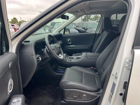 Used 2026 Hyundai Palisade SEL FWD image 27