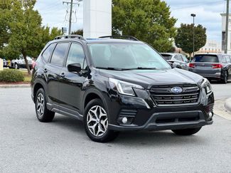 Used 2022 Subaru Forester Premium image 1