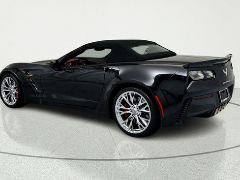Used 2018 Chevrolet Corvette Z06 RWD image 3