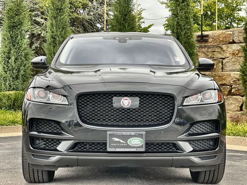 Used 2020 Jaguar F-PACE Prestige image 8