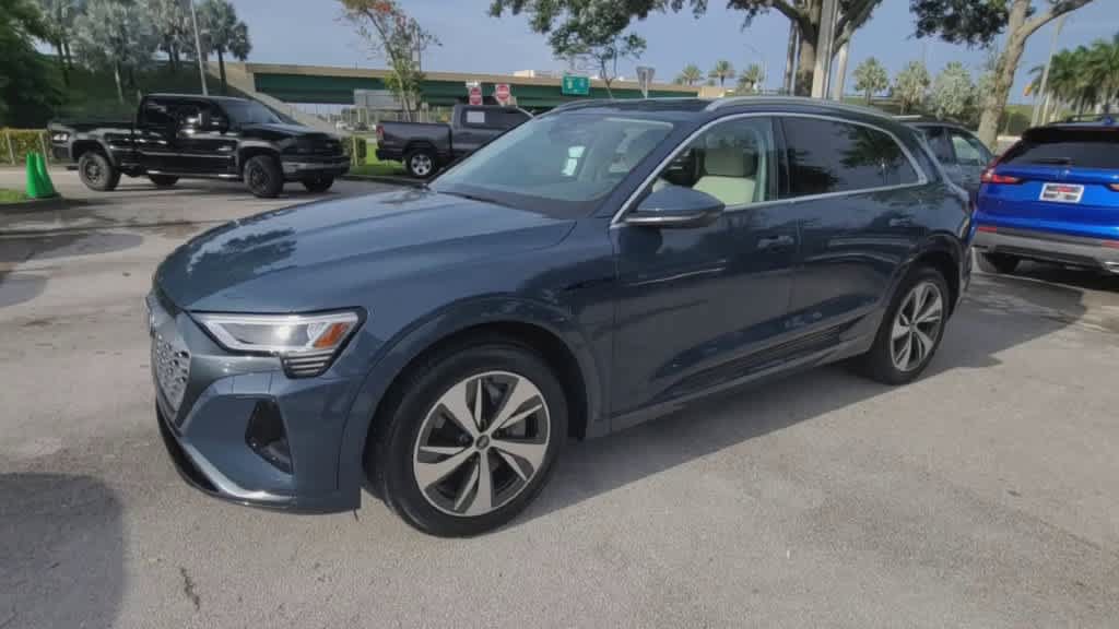 Certified 2024 Audi Q8 e-tron Premium AWD/4WD image 4