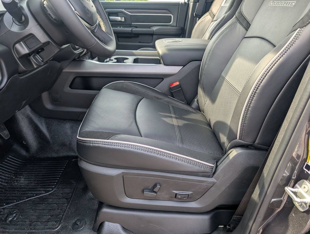 New 2026 RAM 3500 Big Horn w/ Laramie Trim Package AWD/4WD image 10