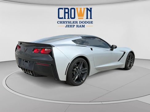 Used 2017 Chevrolet Corvette Stingray Coupe w/ Carbon Flash Badge Package RWD image 3