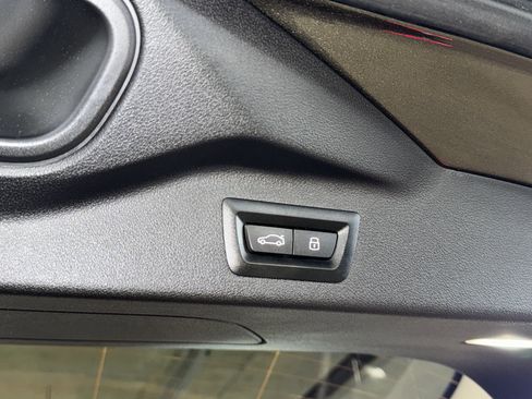 Certified 2025 BMW X7 xDrive40i w/ Premium Package image 15