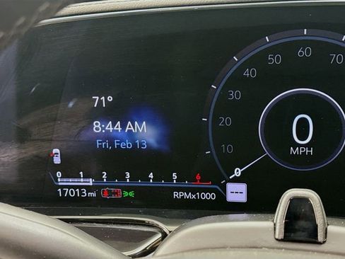 Used 2023 Cadillac Escalade ESV Sport image 14