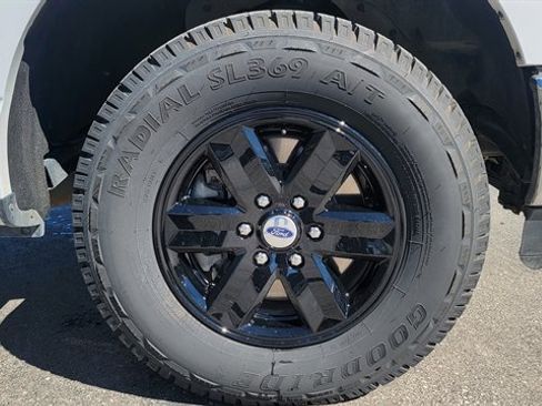 Used 2023 Ford F150 XLT w/ Trailer Tow Package image 13