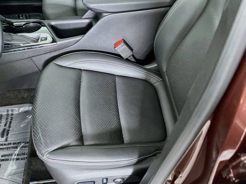 Certified 2023 Buick Encore GX Essence w/ Advanced Technology Package AWD/4WD image 18