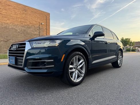 Used 2018 Audi Q7 3.0T Prestige AWD/4WD image 5