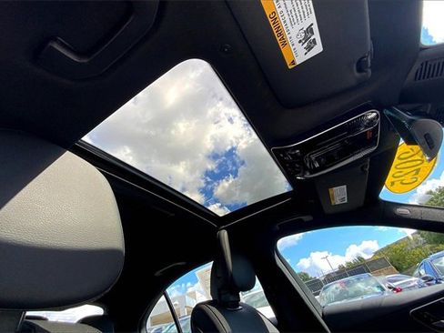 Used 2025 Mercedes-Benz C 300 4MATIC Sedan image 11