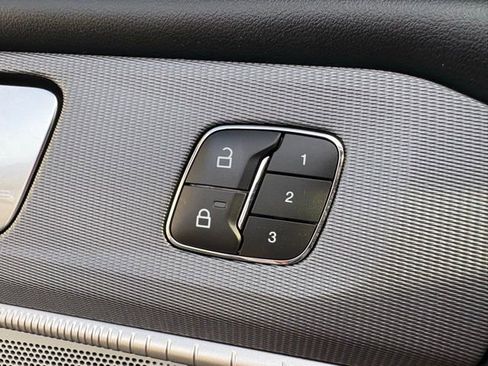 Used 2025 Ford Explorer ST image 25