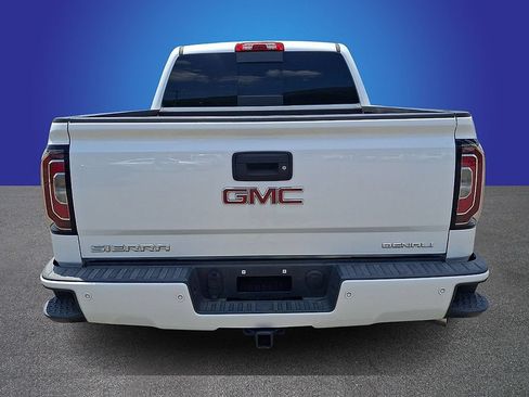 Used 2018 GMC Sierra 1500 Denali AWD/4WD image 5