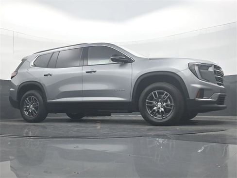Used 2025 GMC Acadia Elevation image 27