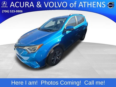 Used 2018 Toyota RAV4 XLE image 1