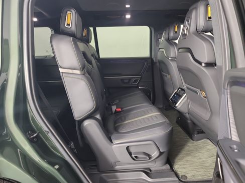 Used 2024 Rivian R1S Adventure AWD/4WD image 23