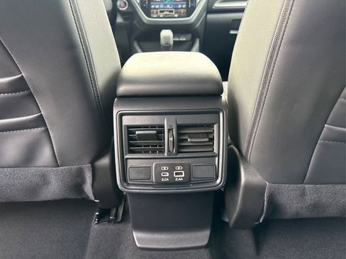 Used 2025 Subaru Forester Premium AWD/4WD image 29