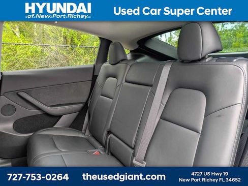Used 2023 Tesla Model Y Long Range AWD/4WD image 14