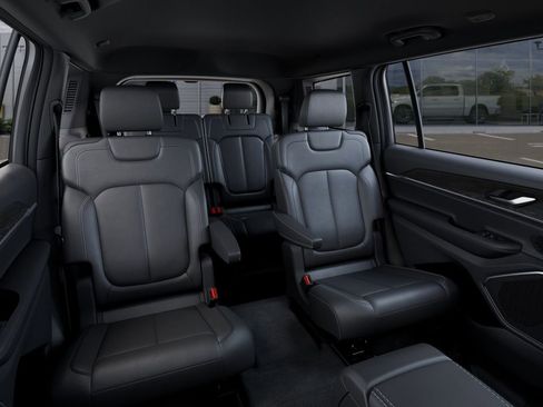 New 2026 Jeep Grand Cherokee L Limited AWD/4WD image 16