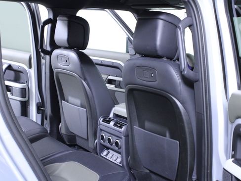 Used 2021 Land Rover Defender 110 X-Dynamic HSE image 13
