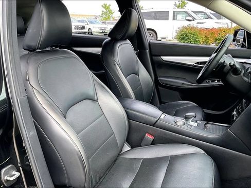 Certified 2019 INFINITI QX50 Essential w/ Proactive Package AWD/4WD image 28