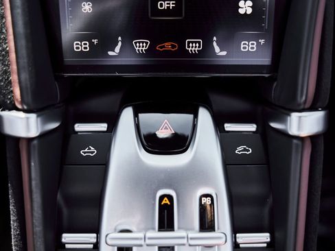 Used 2024 Ferrari Roma Spider RWD image 64