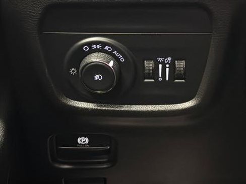Used 2024 Jeep Grand Cherokee L Limited w/ Luxury Tech Group II AWD/4WD image 33