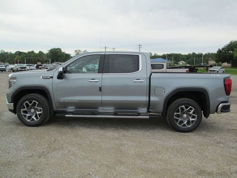 New 2026 GMC Sierra 1500 SLT w/ SLT Premium Plus Package AWD/4WD image 9