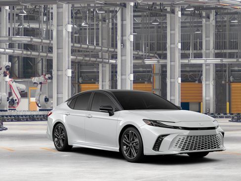 New 2026 Toyota Camry Hybrid AWD/4WD image 17