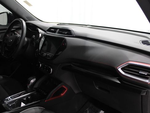 Used 2023 Chevrolet TrailBlazer RS w/ Convenience Package FWD image 26