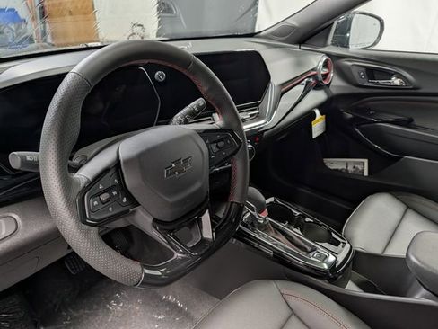 New 2026 Chevrolet Trax RS w/ Sunroof Package image 19