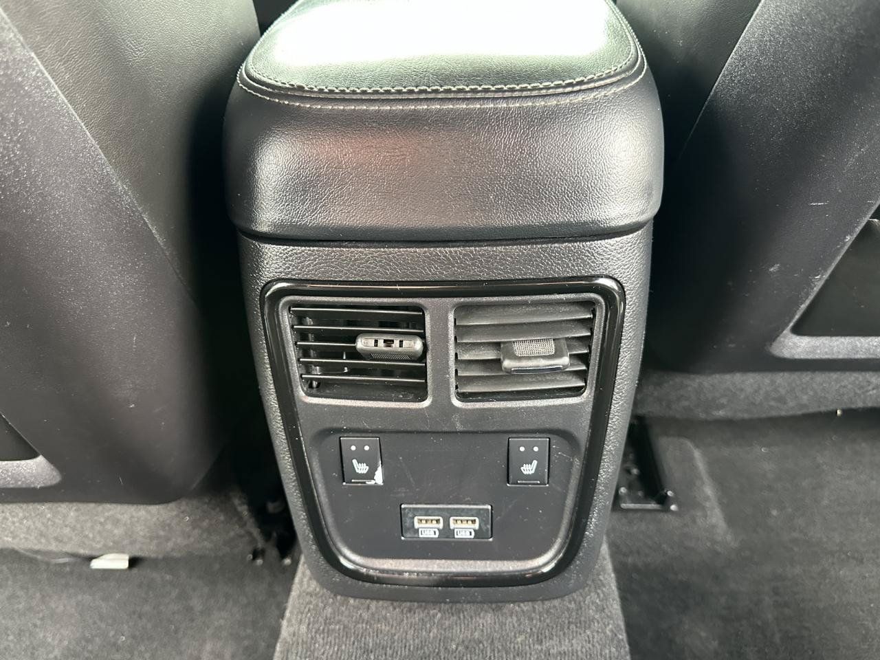 Used 2020 Dodge Charger SXT w/ Plus Group AWD/4WD image 40